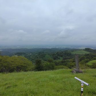 筒からは雲しか見えない