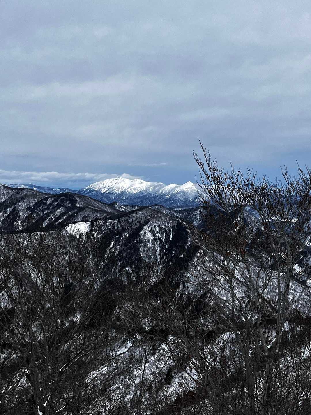 武尊山も真っ白☃️