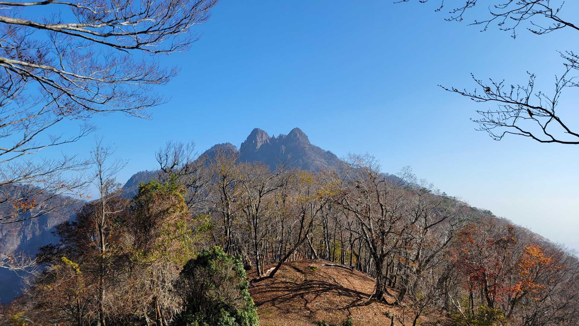九折越登山口-九折越-傾山 往復コースの写真