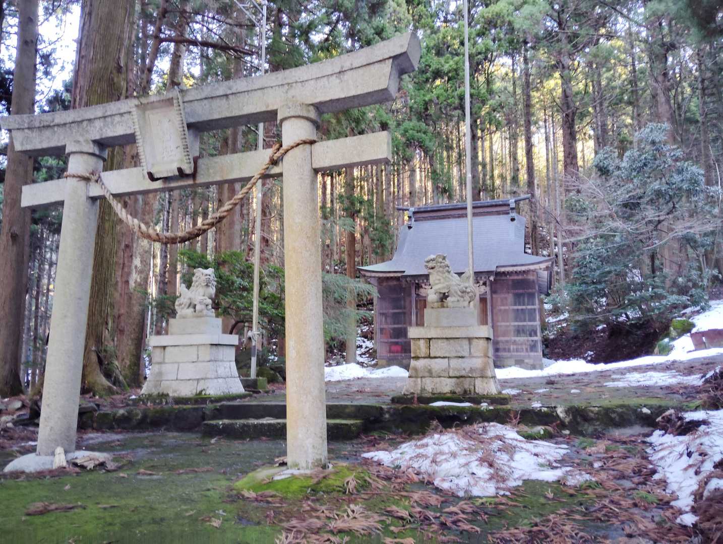 八幡社にて今日の安全祈願。