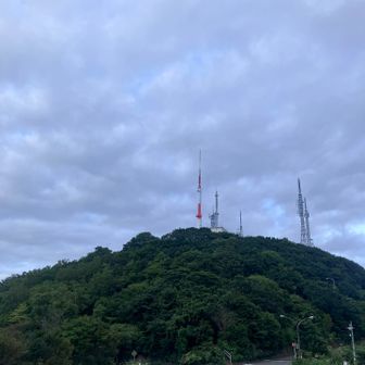 山頂は眺めるだけ