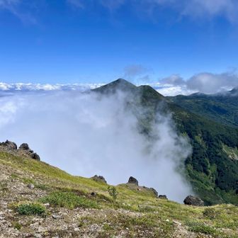 火打山も姿を現しました。下山前に見られてよかったです。