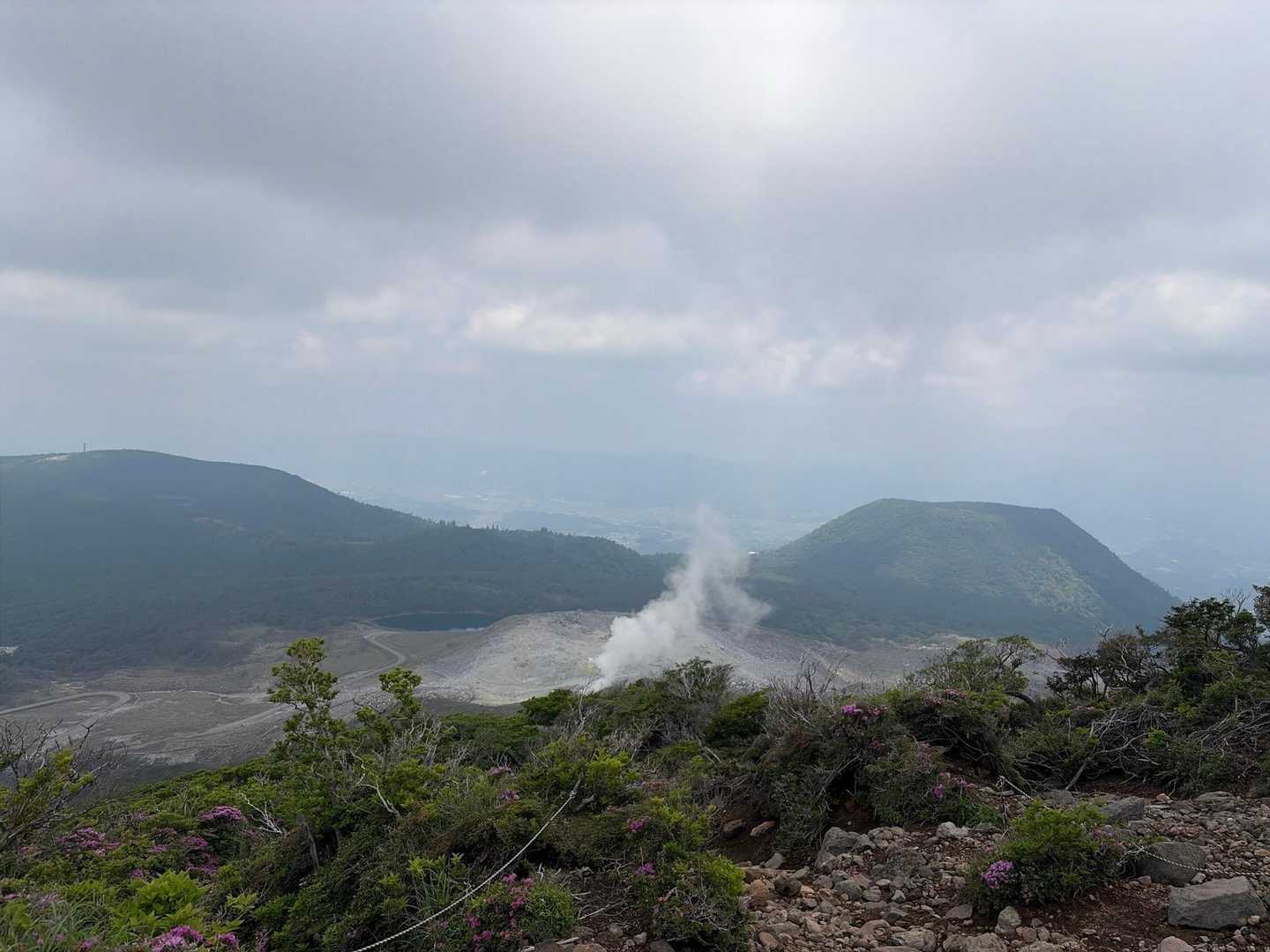 甑岳。