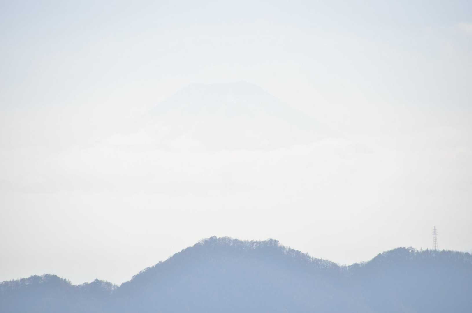 辛うじて見えた、そして撮影できた富士山。
もはや幻に近いですね😅
