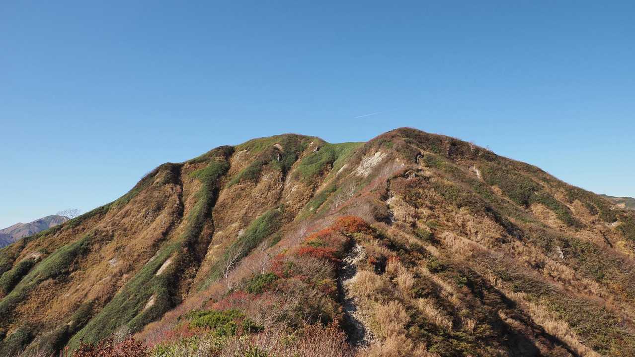 飯豊山、晩秋の稜線テン泊 の写真 15