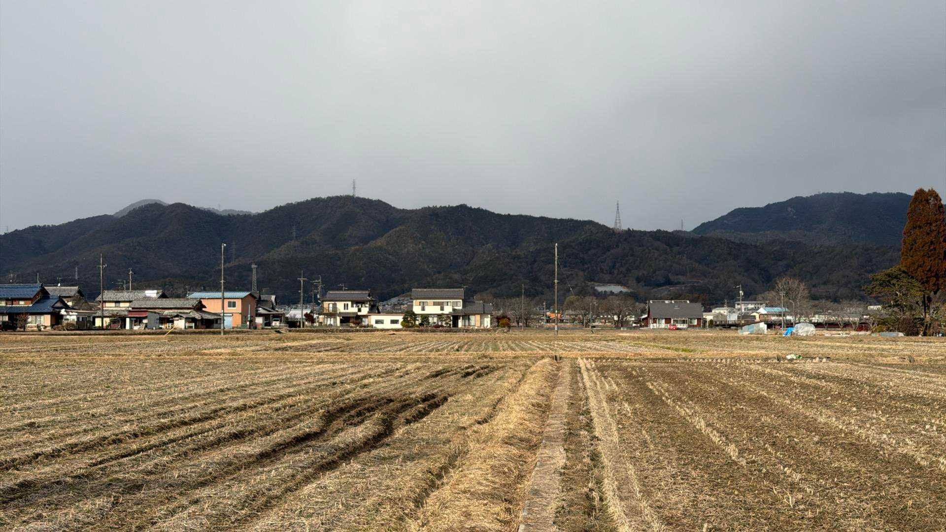 空はどんより。本当にこんな天気でいいのか？
北の方角はおそらく雪だろうね。