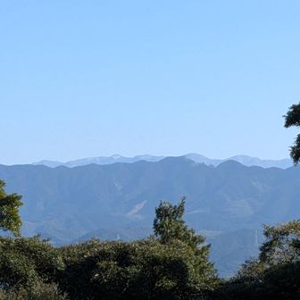 奥は脊梁方面の山々…かな
