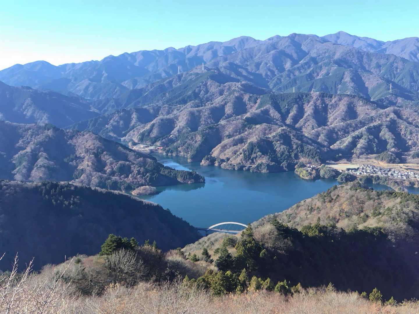 仏果山登山口バス停-宮ヶ瀬越-仏果山-高取山 往復コースの写真