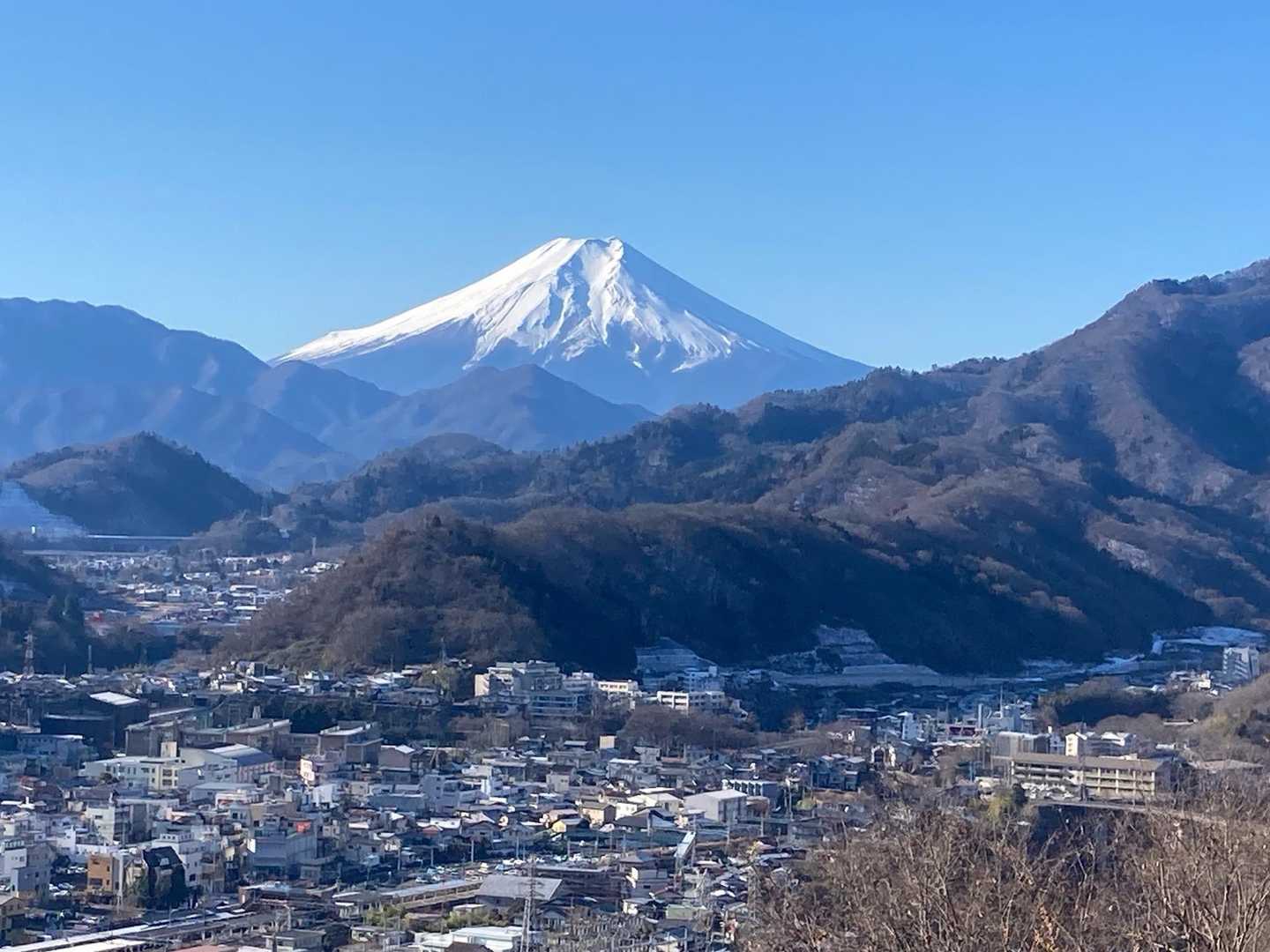 富士山を見ながら登ります