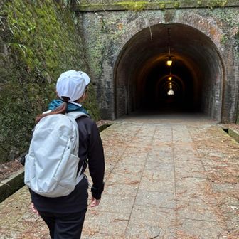 宇津谷峠の明治トンネル。はじめて来た。