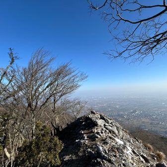 黄砂で霞んでますがこれはこれで幻想的