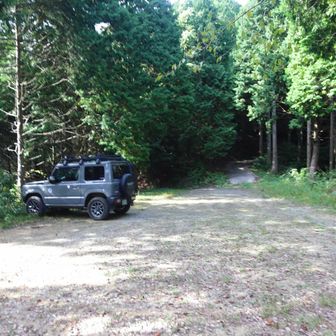 山頂直近の駐車場
ここまで来るには
ジムニーじゃないと無理