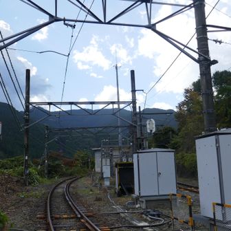 地面は濡れていても空は晴れ。