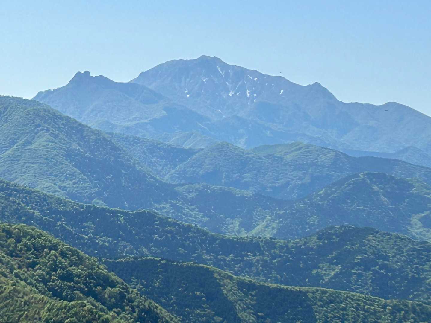 そしてはるか向こうに大山⛰️😊