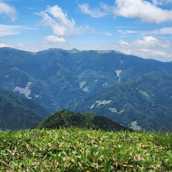 イケイケのとき往復3時間5分
始終雨の天狗塚