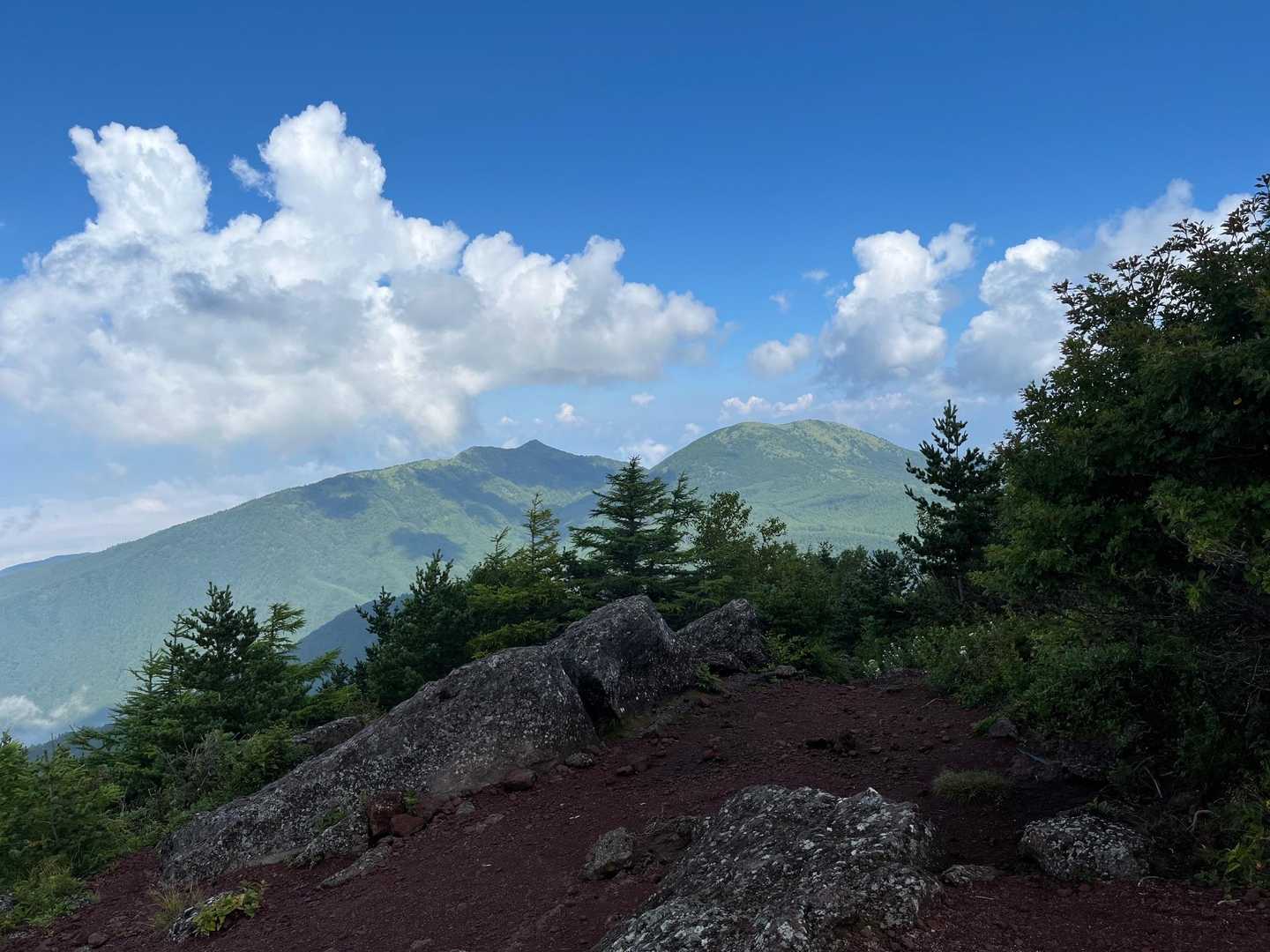 烏帽子岳登山口-湯の丸バス停-見晴岳-三方ヶ峰-池ノ平湿原 周回コースの写真