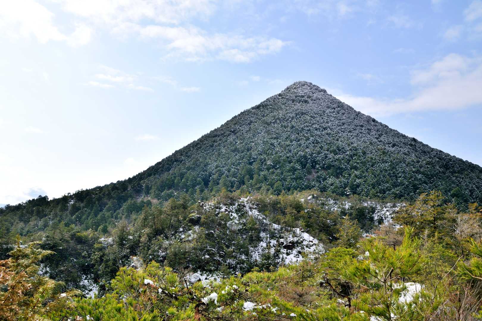 三上山の写真