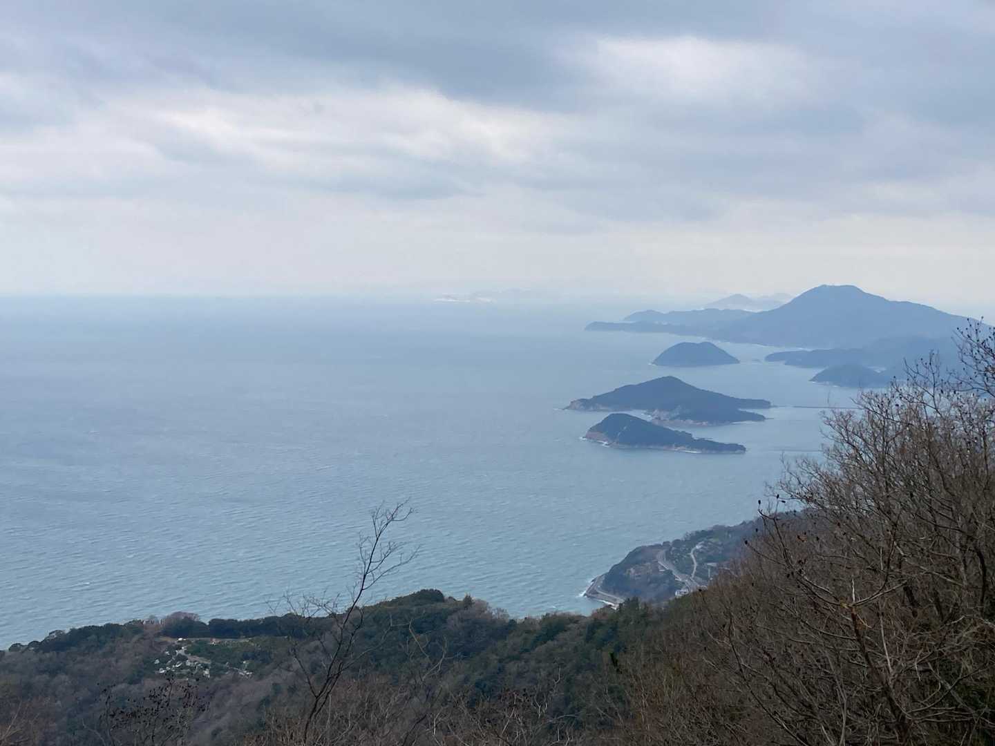稲積山-七宝山-志保山 往復コースの写真