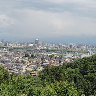 立山連峰は雲の中