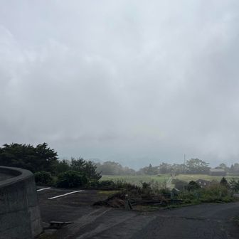 下山した頃に、すこしだけ遠望みえた