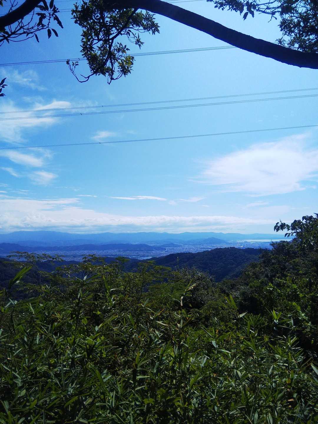 山頂の下のお地蔵さんで昼食。
