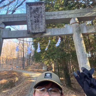 こっちが正門だったか。