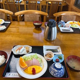 朝食