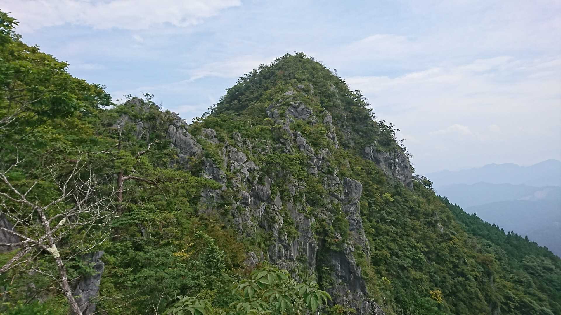 二子山東岳の写真