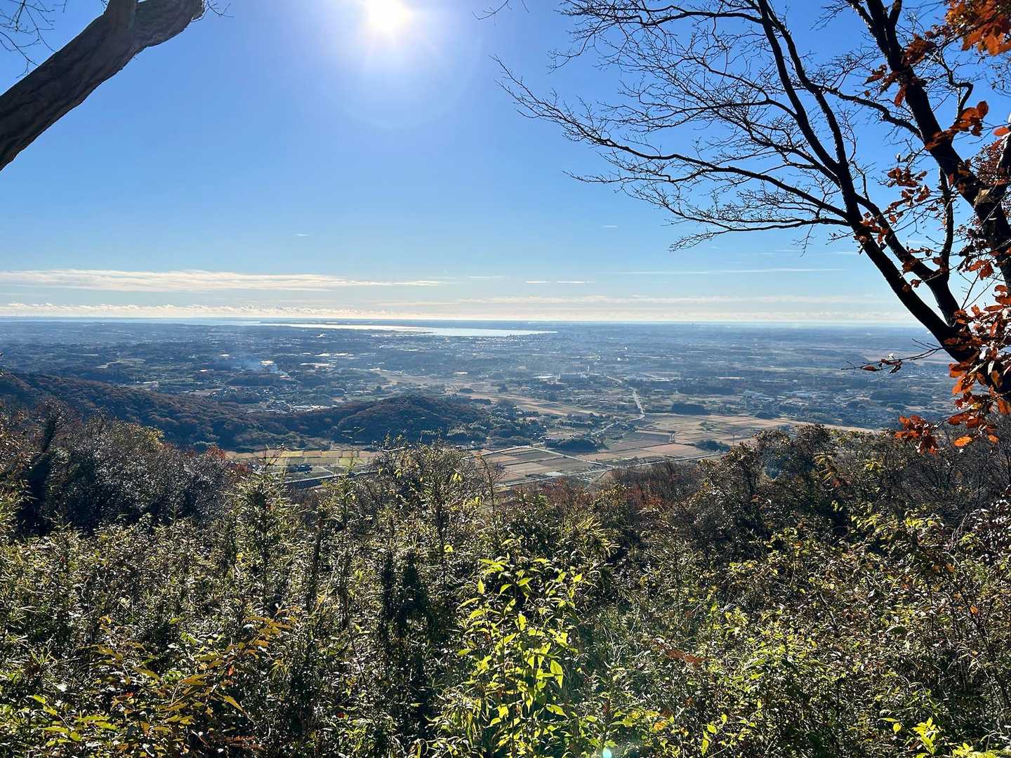 また小町山に来られて嬉しい☺️
この景色が見られて嬉しい☺️
もぐもぐ処からの景色です。