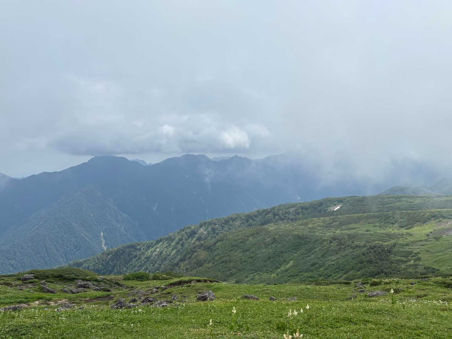 室堂登山口-浄土山-獅子岳-ザラ峠-五色ヶ原-一ノ越 周回コースの写真