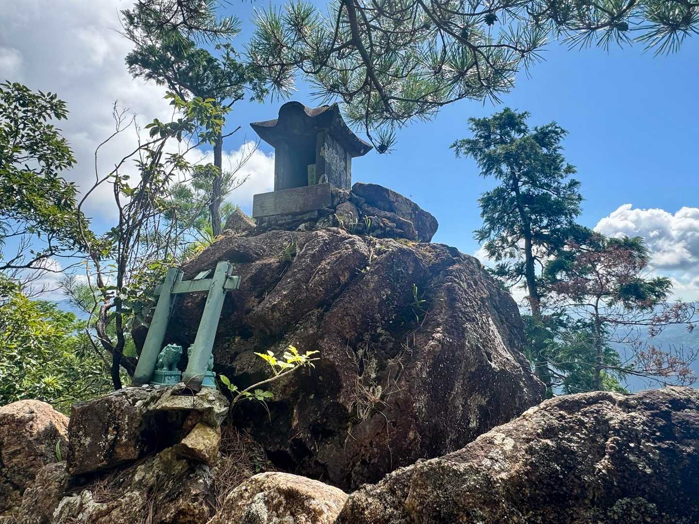 青空に映える住吉神社⛩️
「世界平和👏」