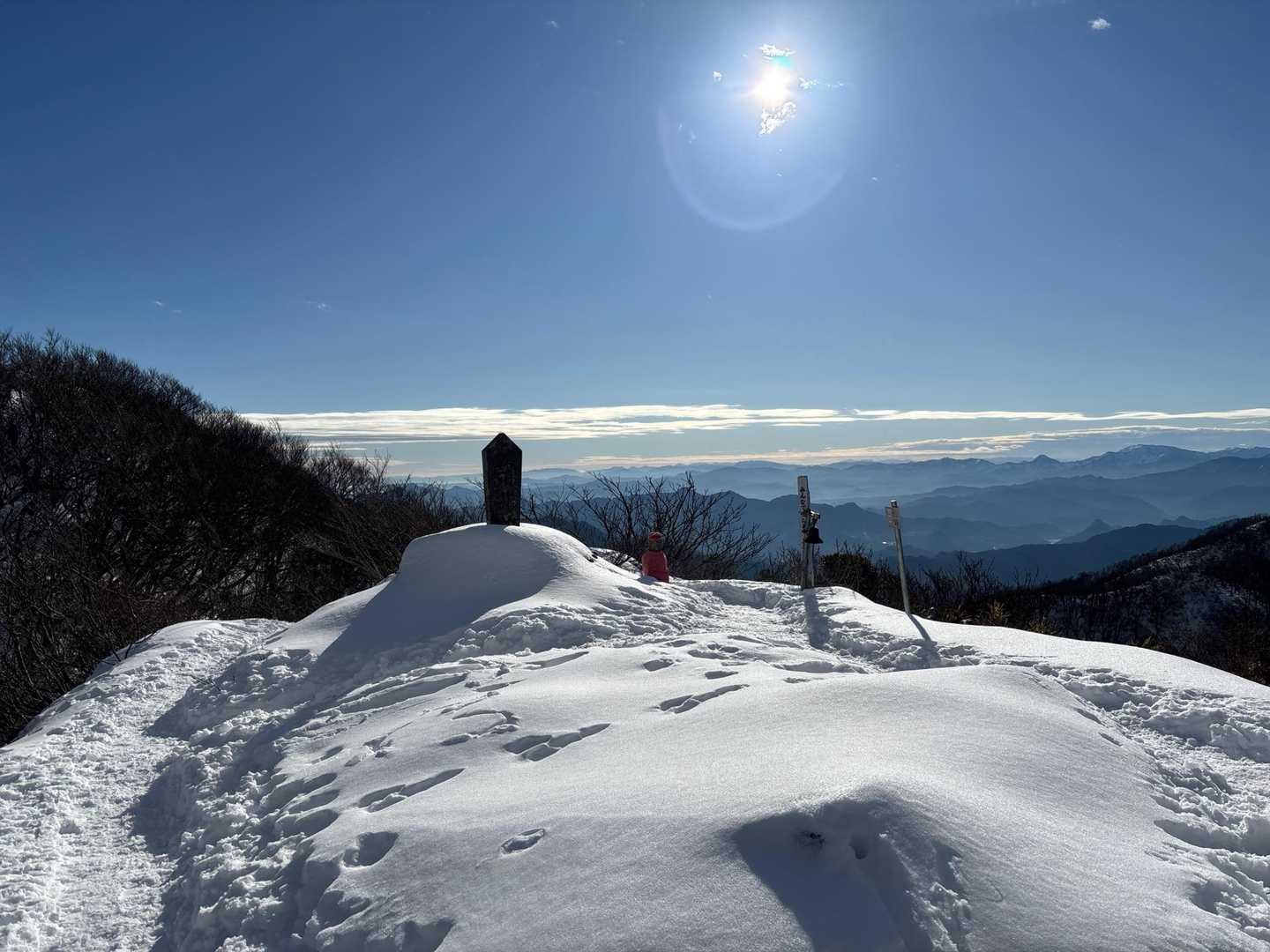 五頭山 三ノ峰コース | 弘法大師開山の五つの峰を越え、越後平野と飯豊連峰を望むの写真
