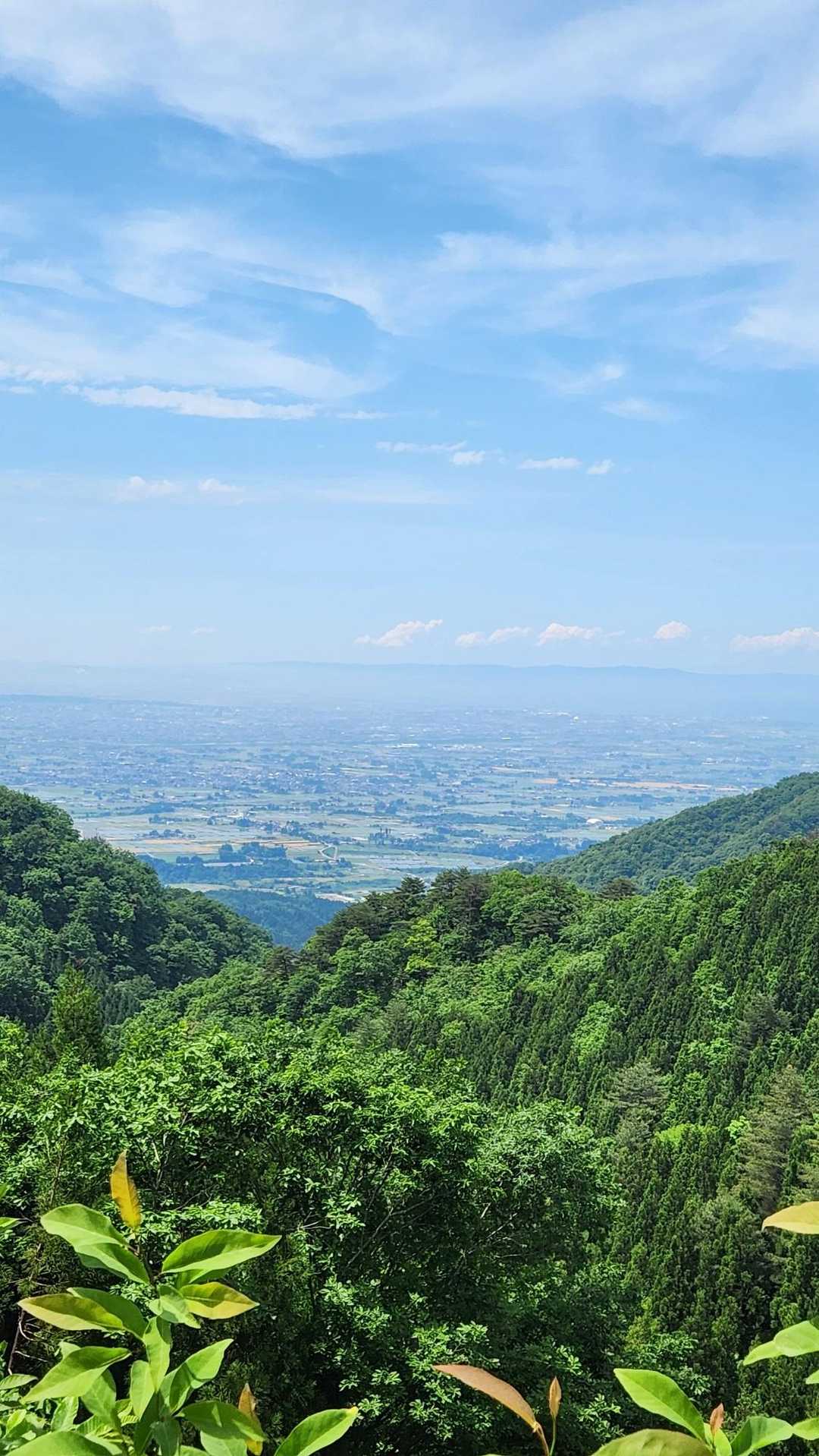 目桑展望台から富山平野を眺める。標高670m✨