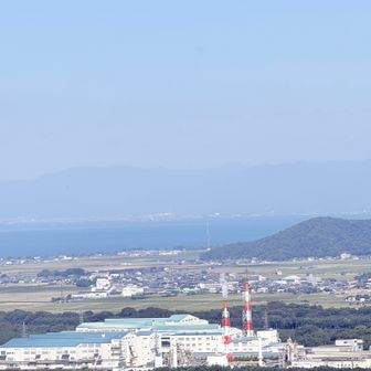 荒神山、奥琵琶湖、比良山系。