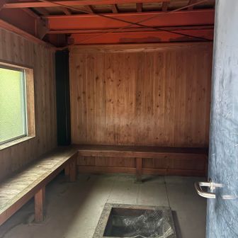 どなたもいなかったので中を拝見