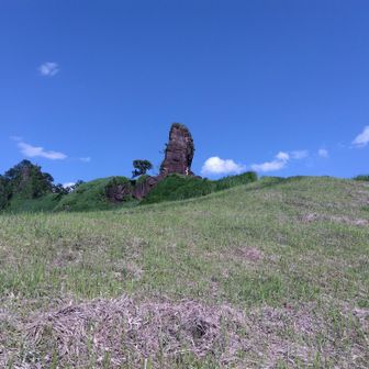 ラクダ岩、マグマが侵食された遺物らしい。🌋