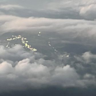 夜景です
画質わるいのはゆるして
