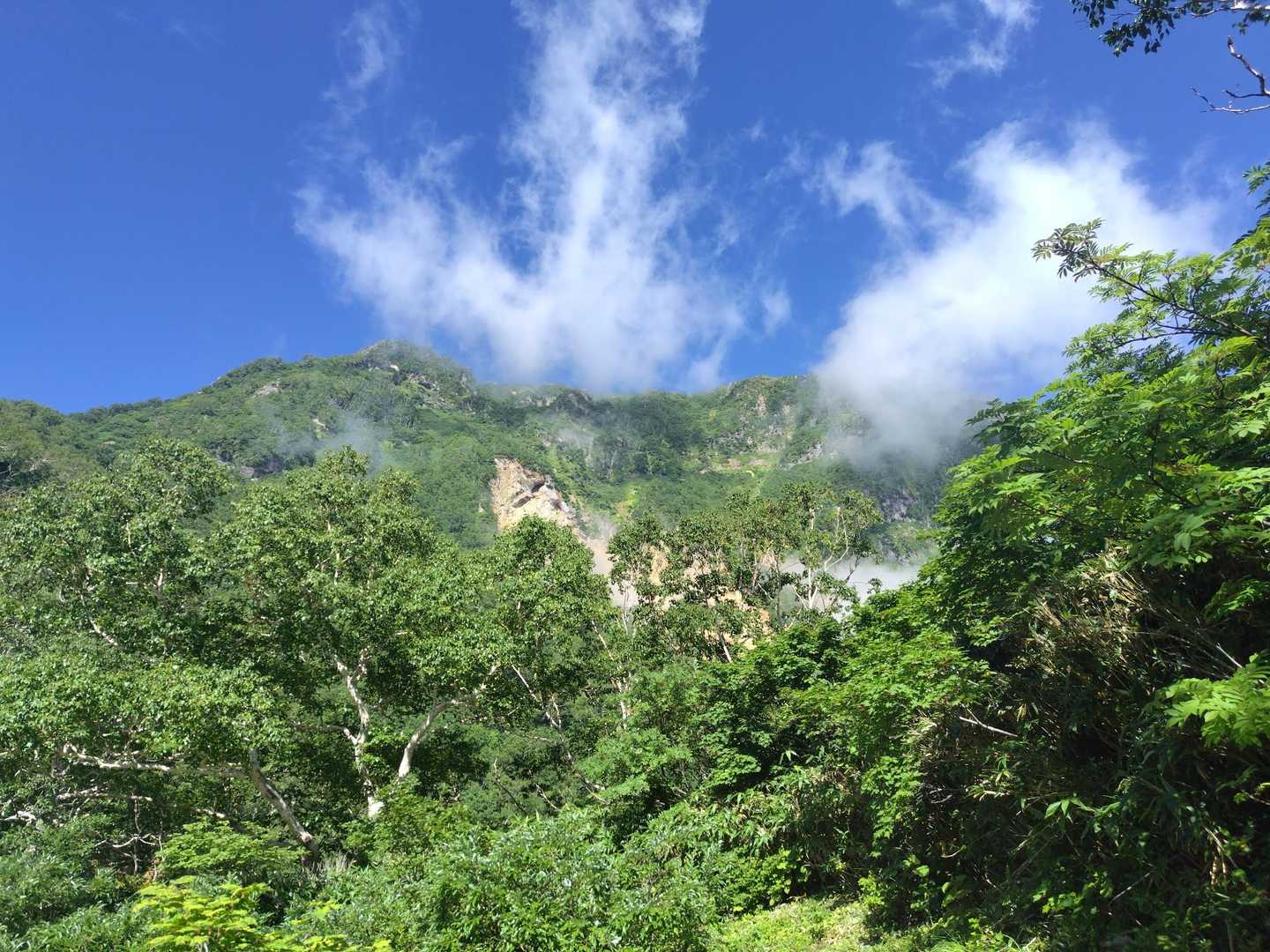 妙高山（燕温泉） | 野天風呂に始まり、急登「胸突き八丁」と鎖場を越え越後富士への写真