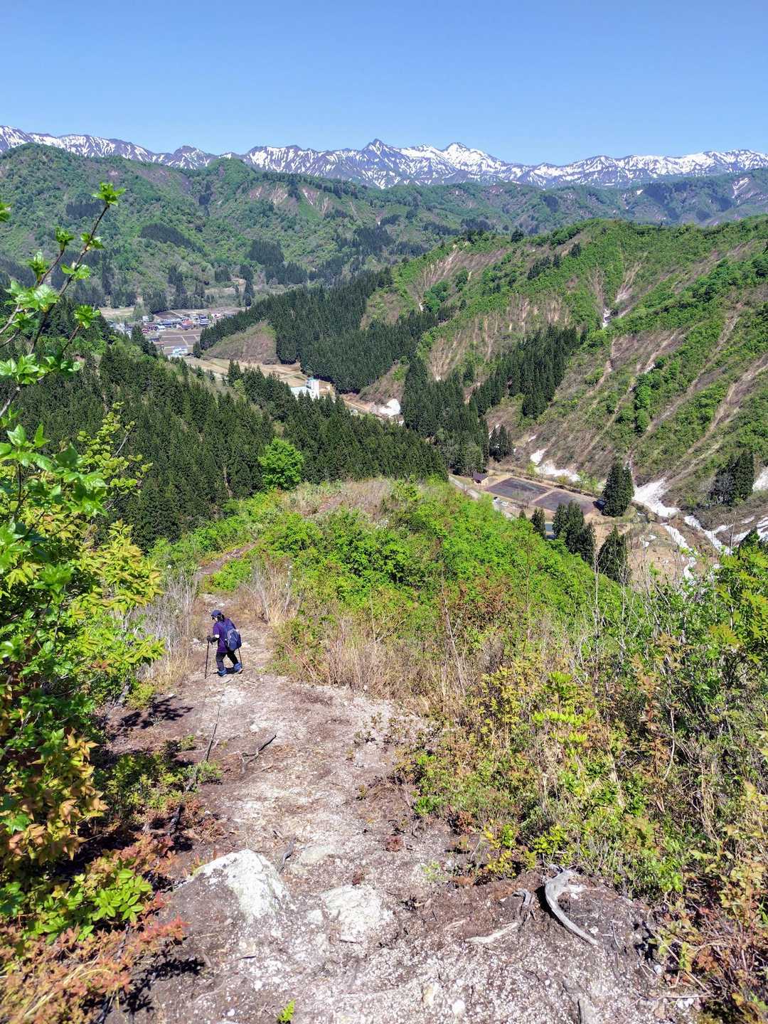下山します