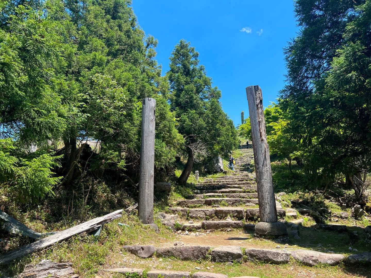 鳥居跡かな。