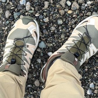 山では今回初使用のローカットの新しい靴

踵部分がしっかり抑えられていていつも履いているミドルカットよりも小枝や葉っぱの破片が入りにくいと思った
結構いいカンジ
今後、あんまり山々してない場所で使っていきたい