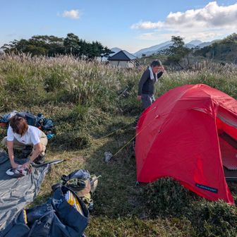 車のデポがあるので、時間は余裕余裕。
のんびりと食事して撤収開始。白髪泊で我々が最後でした。