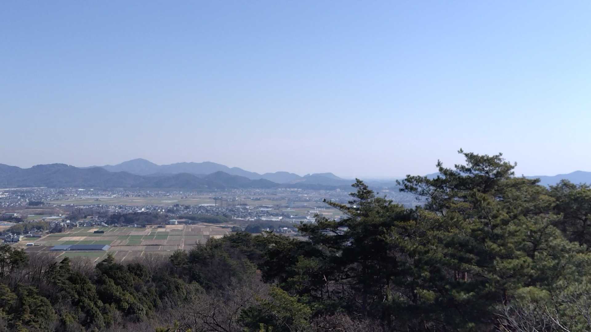 晃石山〜岩船山方面
もう~蝋梅は見頃を過ぎちゃったかな❓