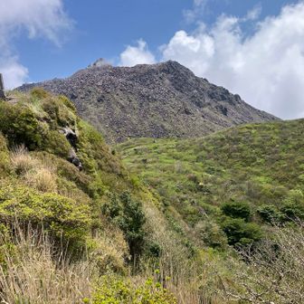 普賢岳と平成新山
飽きないです。