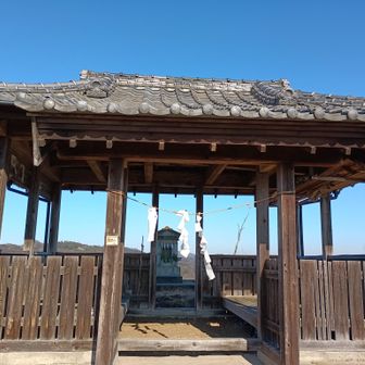 遠くからは東屋かと思ってましたｗ