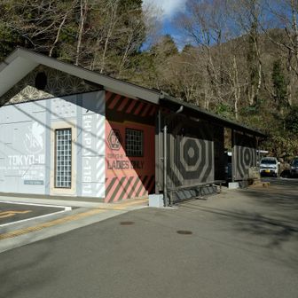 駐車場に戻ってきました。