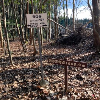 ここまで、戻って来ました♪

あとは下るだけですが、もう一つ見どころあります♫