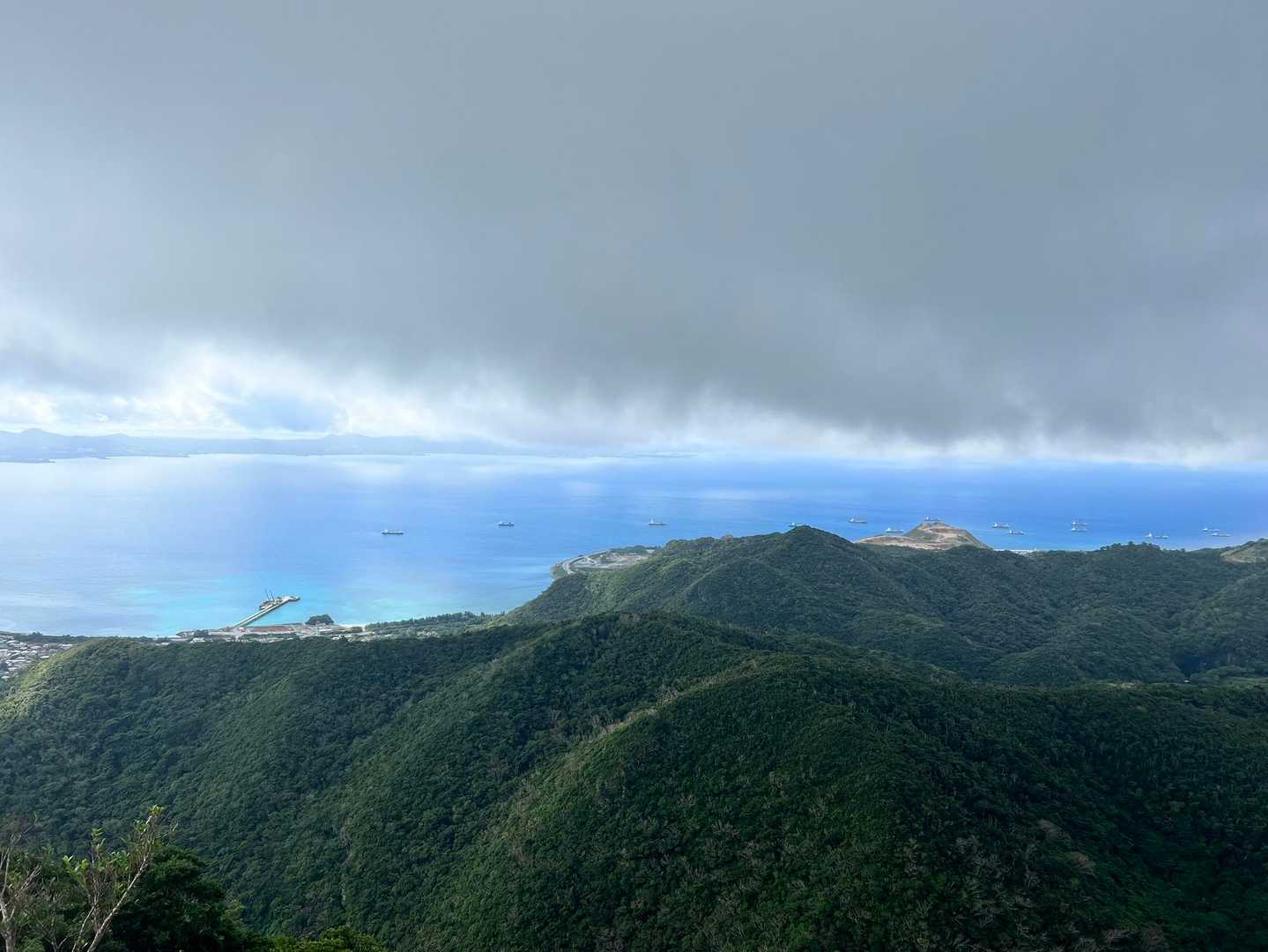 嘉津宇岳-安和岳 周回コースの写真