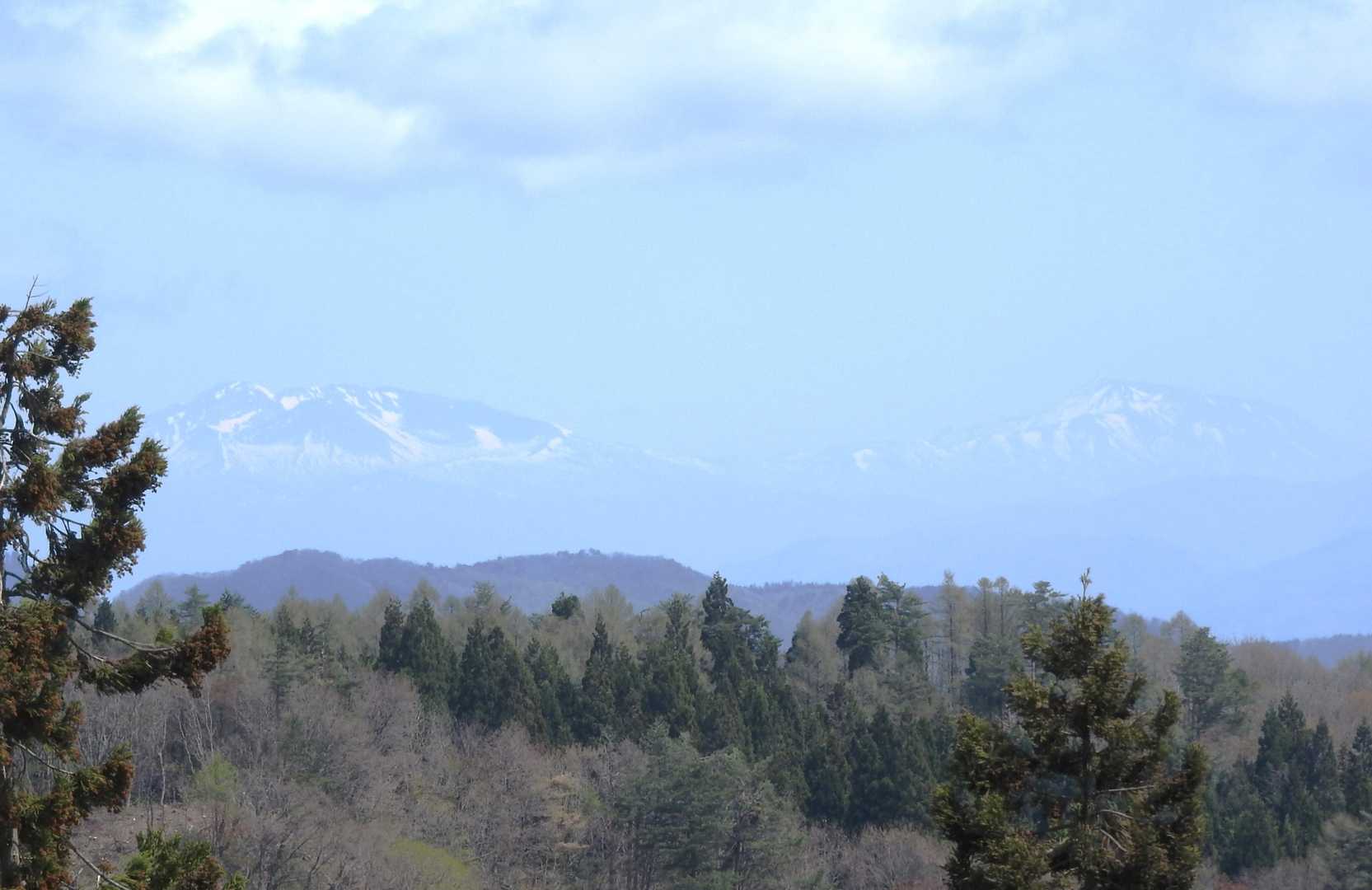 ←秋田駒ケ岳
→岩手山