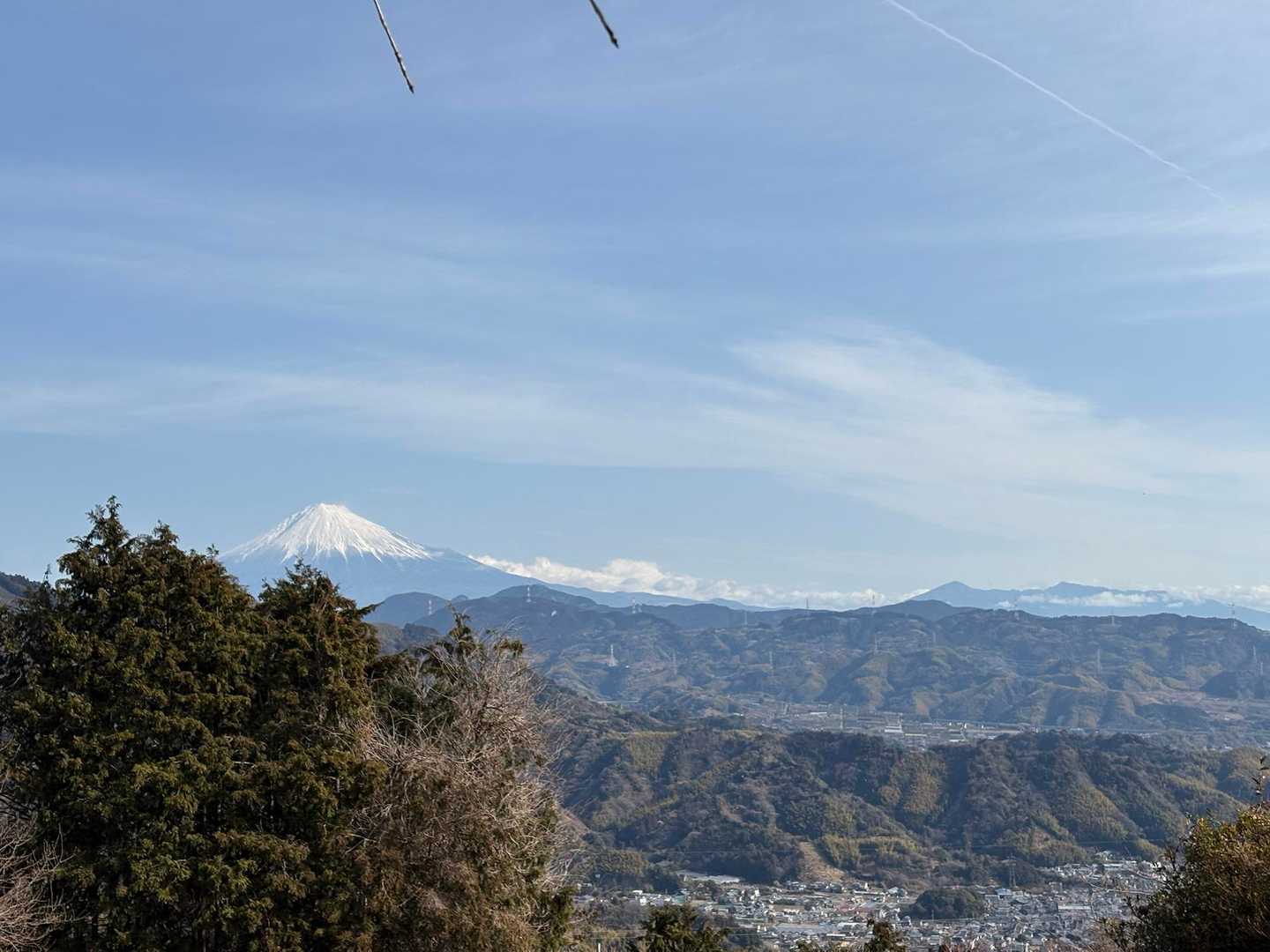 一本松公園からも美しい富士山